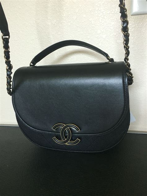 chanel calf messenger bag